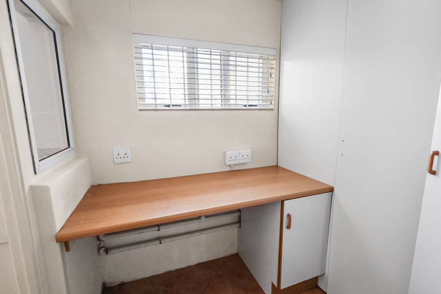 To Let 4 Bedroom Property for Rent in Gonubie Eastern Cape